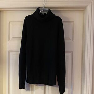Todd Snyder Black Turtleneck Sweater Sz Medium.